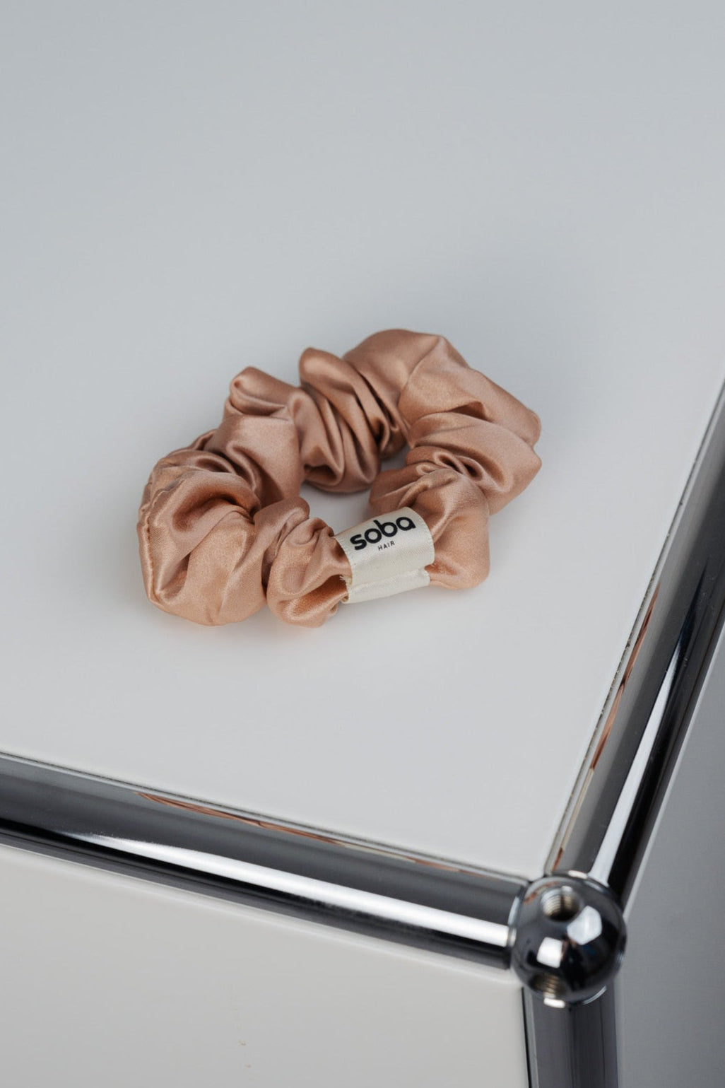 Silk Scrunchie: Haargummi aus 100 % Seide - sparkling cappuccino