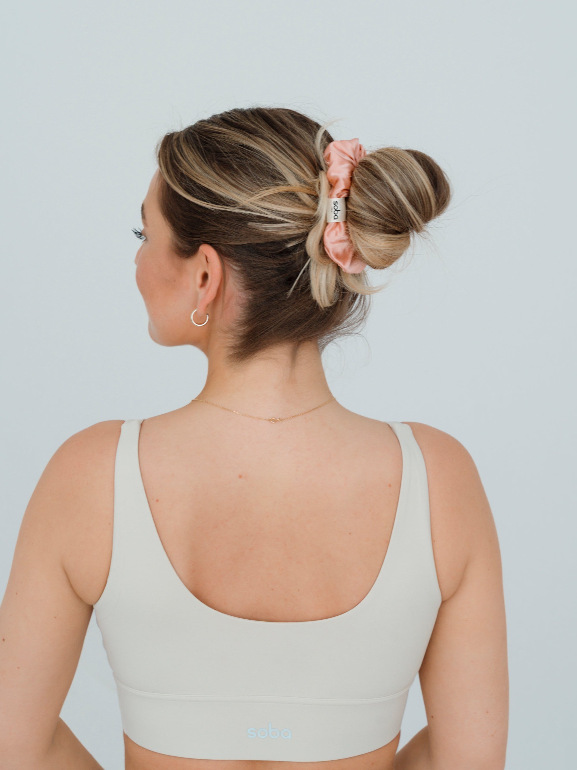 Summer Scrunchie: Haargummi aus 100 % Seide - rosé