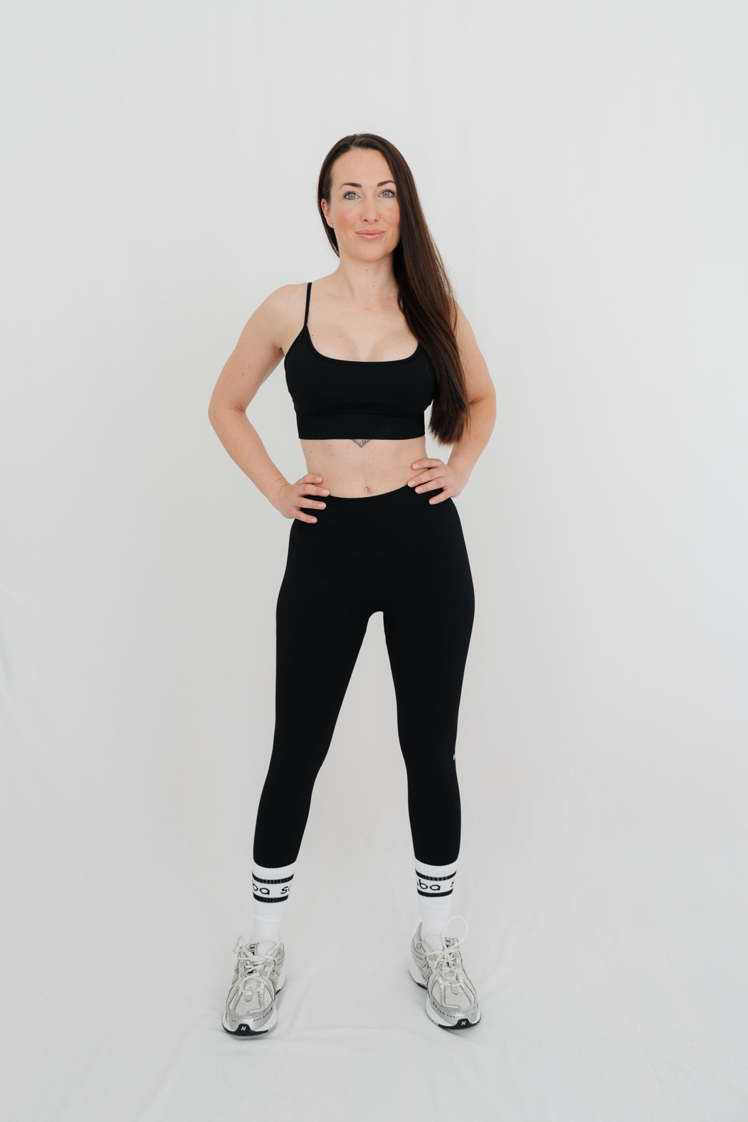 Get the best out of you: Perform Leggings mit kleinem Scrunch - black