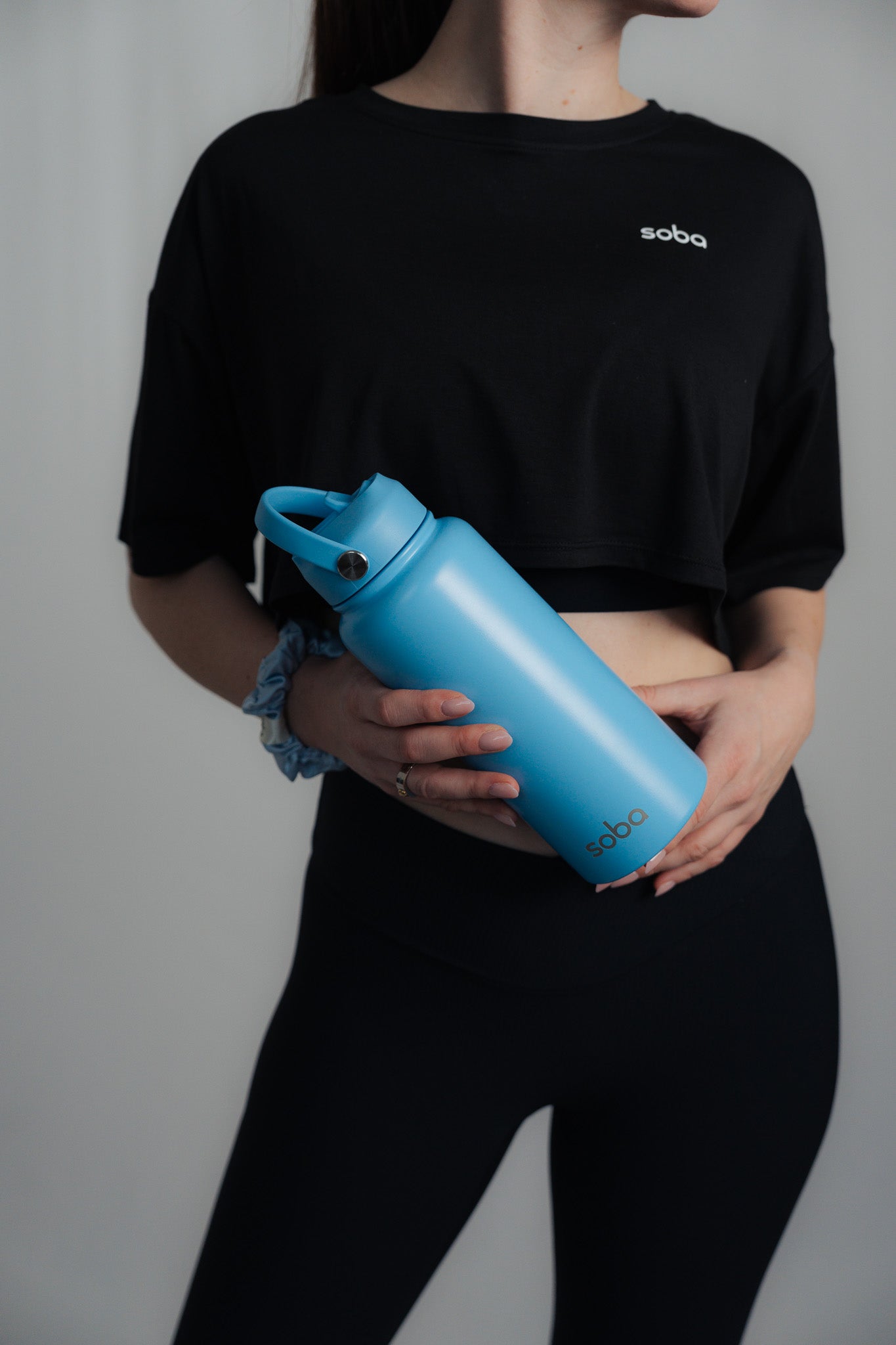 Stay hydrated: Trinkflasche mit integriertem Trinkhalm - ice blue