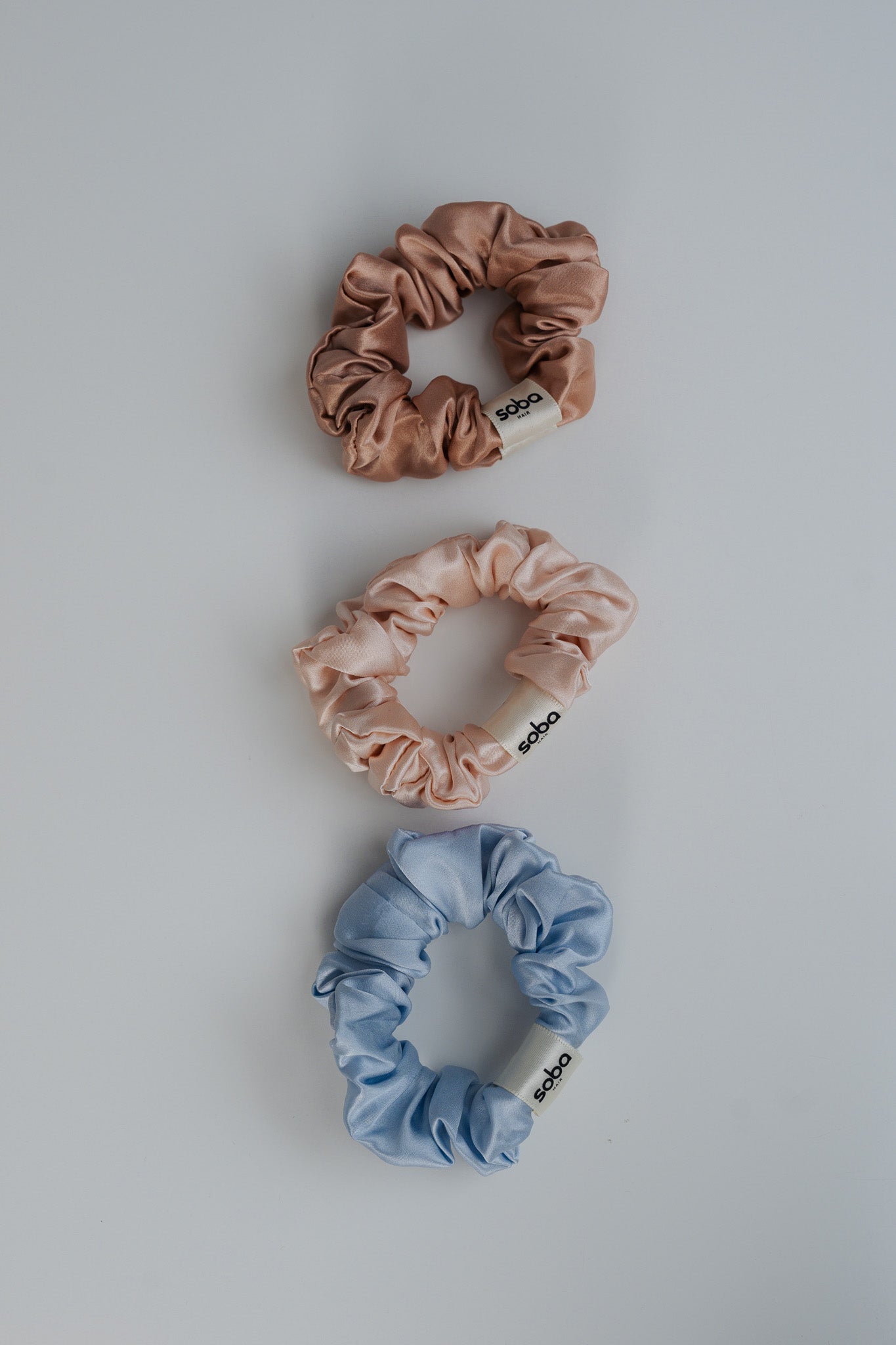 Silk Scrunchie: Haargummi aus 100 % Seide - sparkling champagne