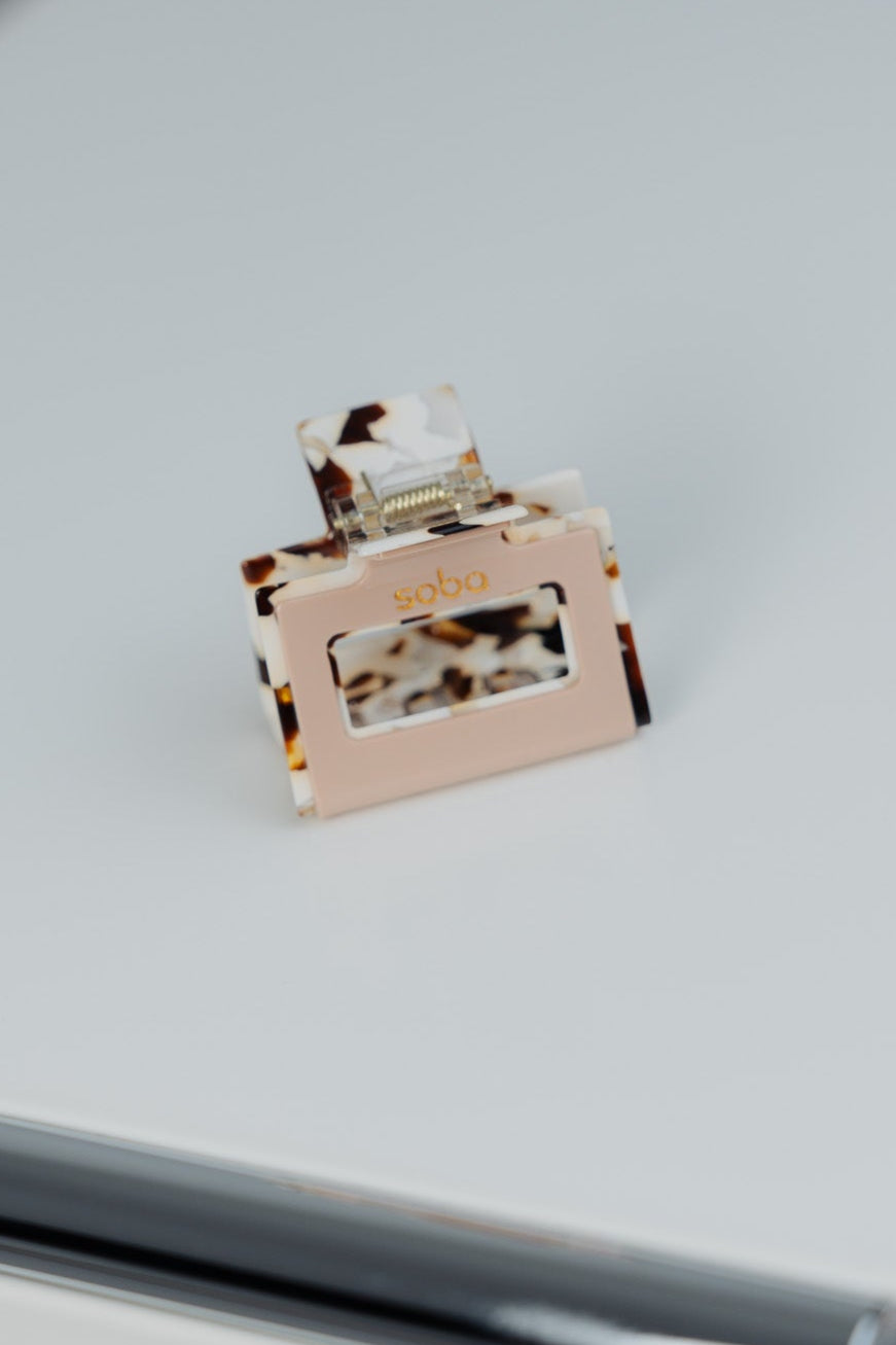 Hält, was sie verspricht: Edle Haarklammer - cappuccino / Size S