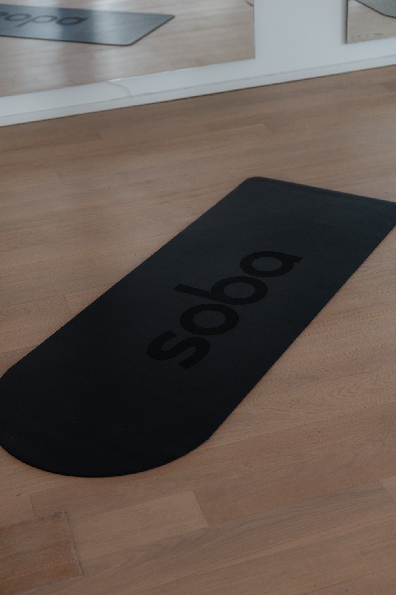 Rundbogen Design: Trainingsmatte mit Rundbogen - black licorice